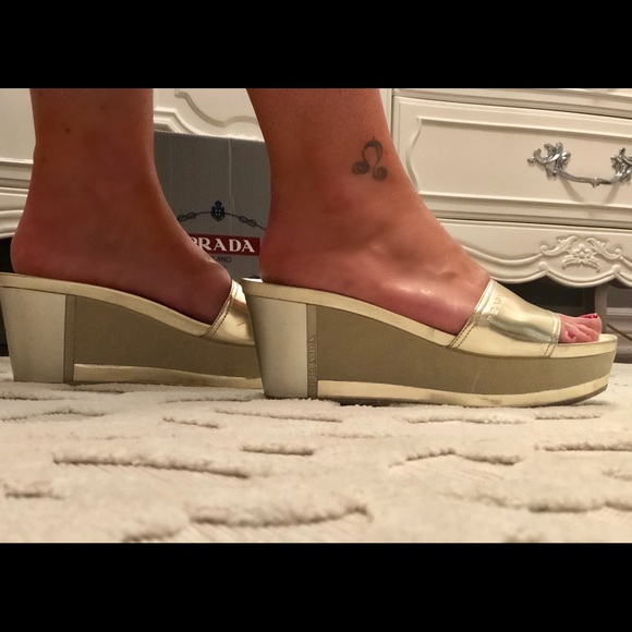 Prada Women’s Wedge Sandals Authentic Size EUR40 - Picture 14 of 14